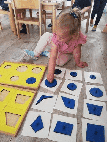 ŻŁOBEK MONTESSORI I PRZEDSZKOLE NIEPUBLICZNE DOMEK PRZEDSZKOLAKA MONTESSORI DANUTA KARCZEWSKA — zdjęcie 6